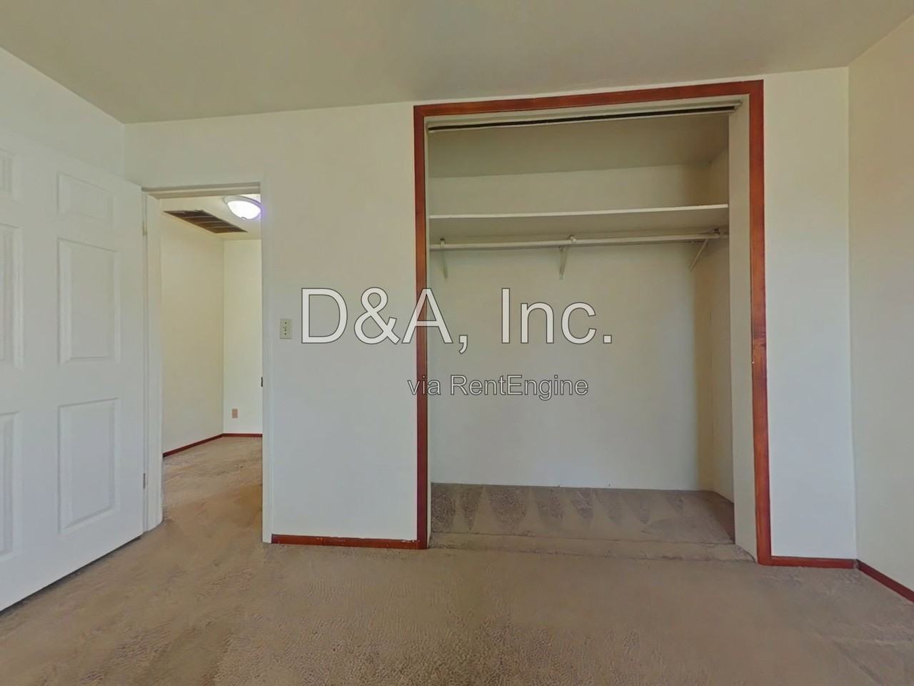 836 Nw 34th St - Photo 7 of 13