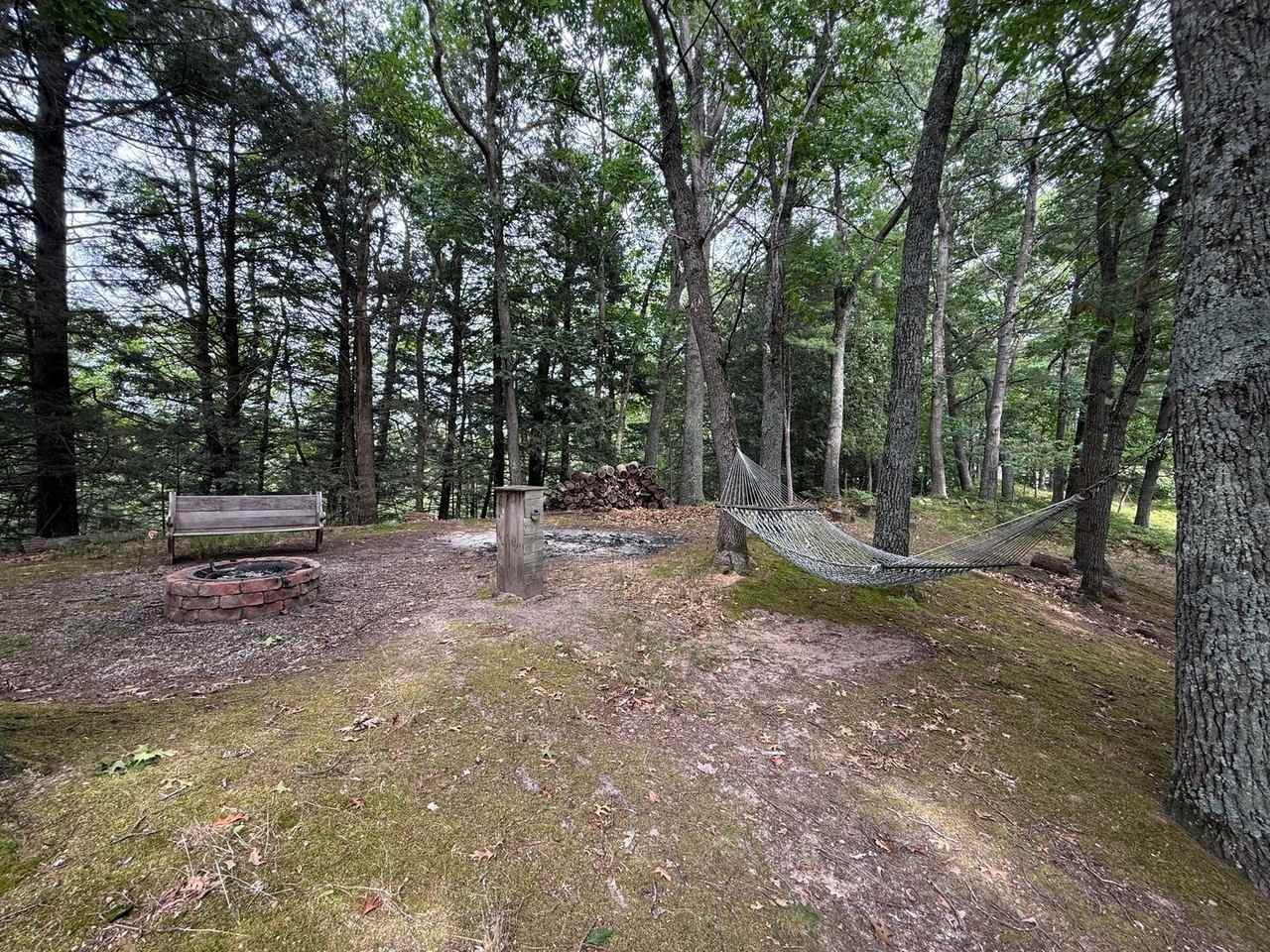 5700 Lakeshore Ct - Photo 4 of 30
