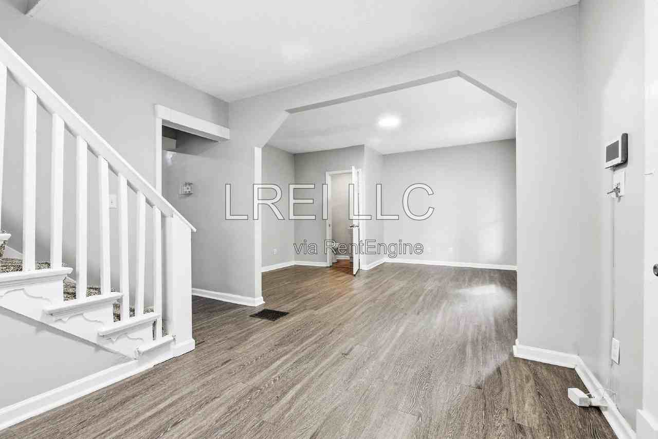 1319 S 32nd St - Photo 2 of 17