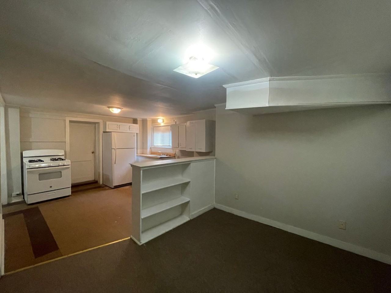 3373 Vineville Ave #5 - Photo 3 of 10