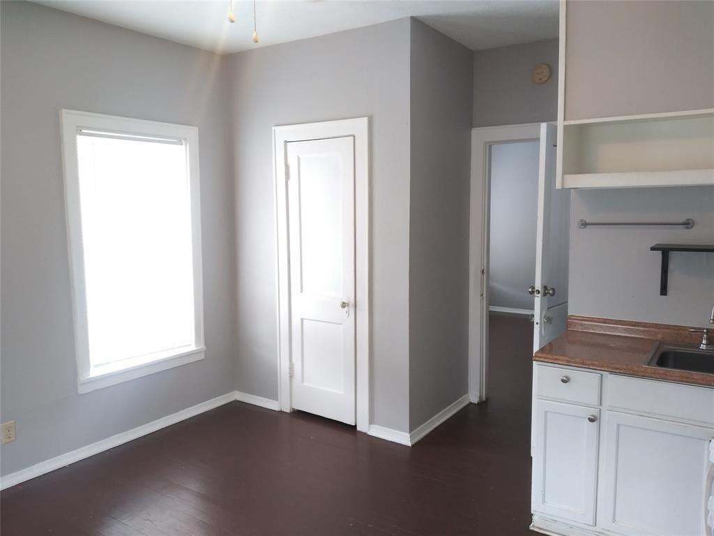 4620 Clay St #B - Photo 2 of 16