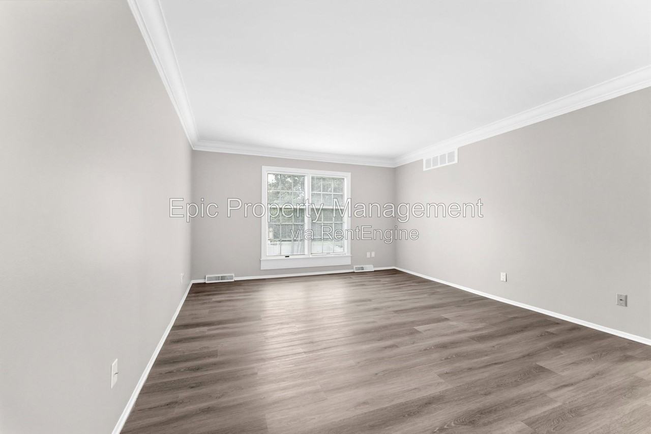 24360 E River Rd - Photo 5 of 11