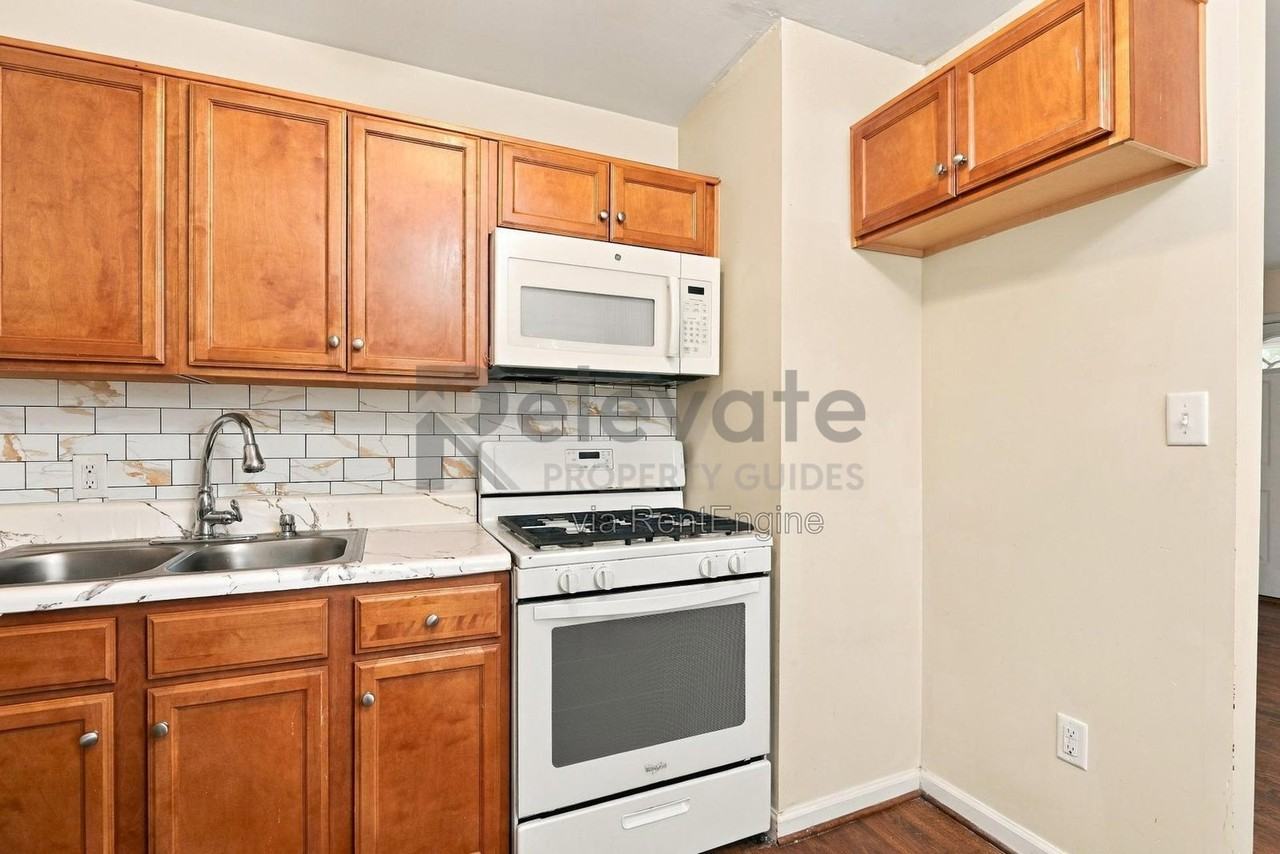 1151 Wilcox St #1 - Photo 7 of 17