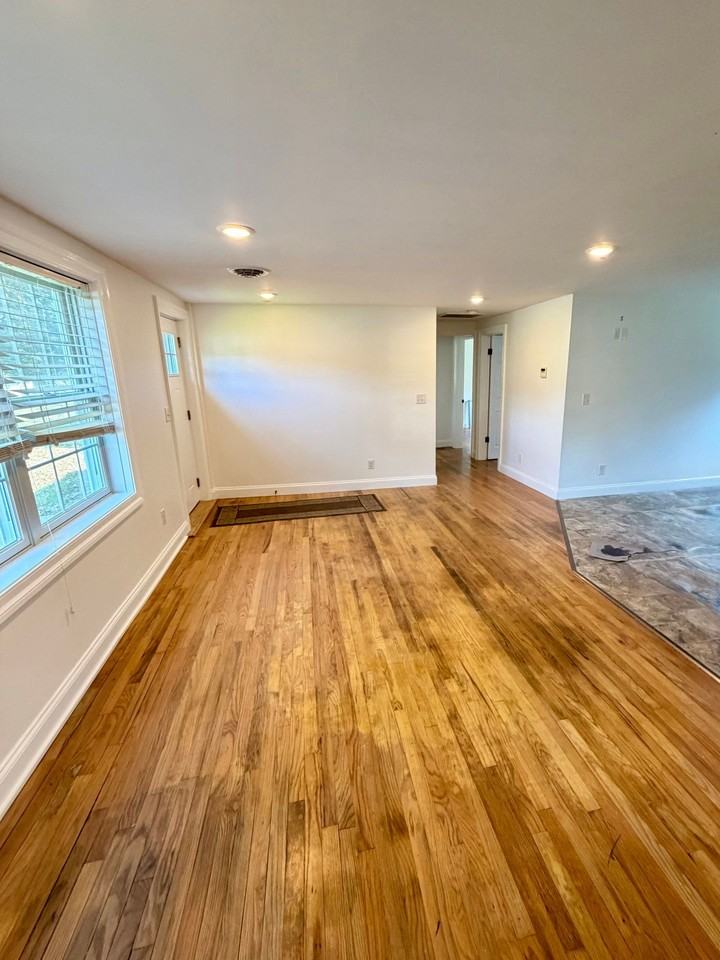 719 W High St - Photo 7 of 31