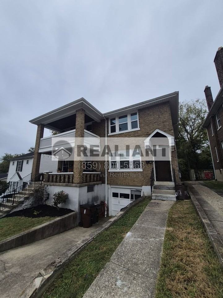 2609 Greenup St - Photo 2 of 10