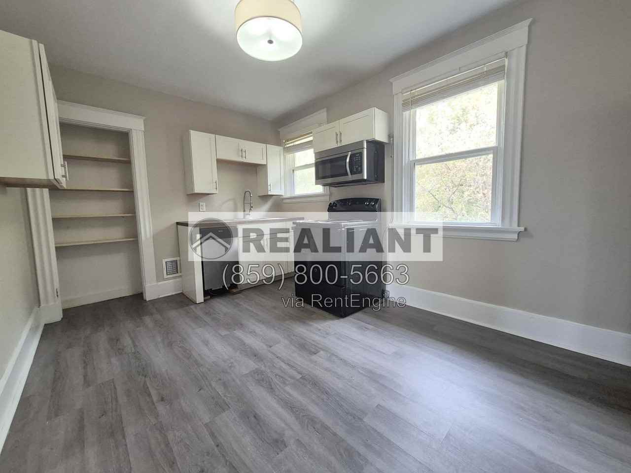 2609 Greenup St - Photo 3 of 10