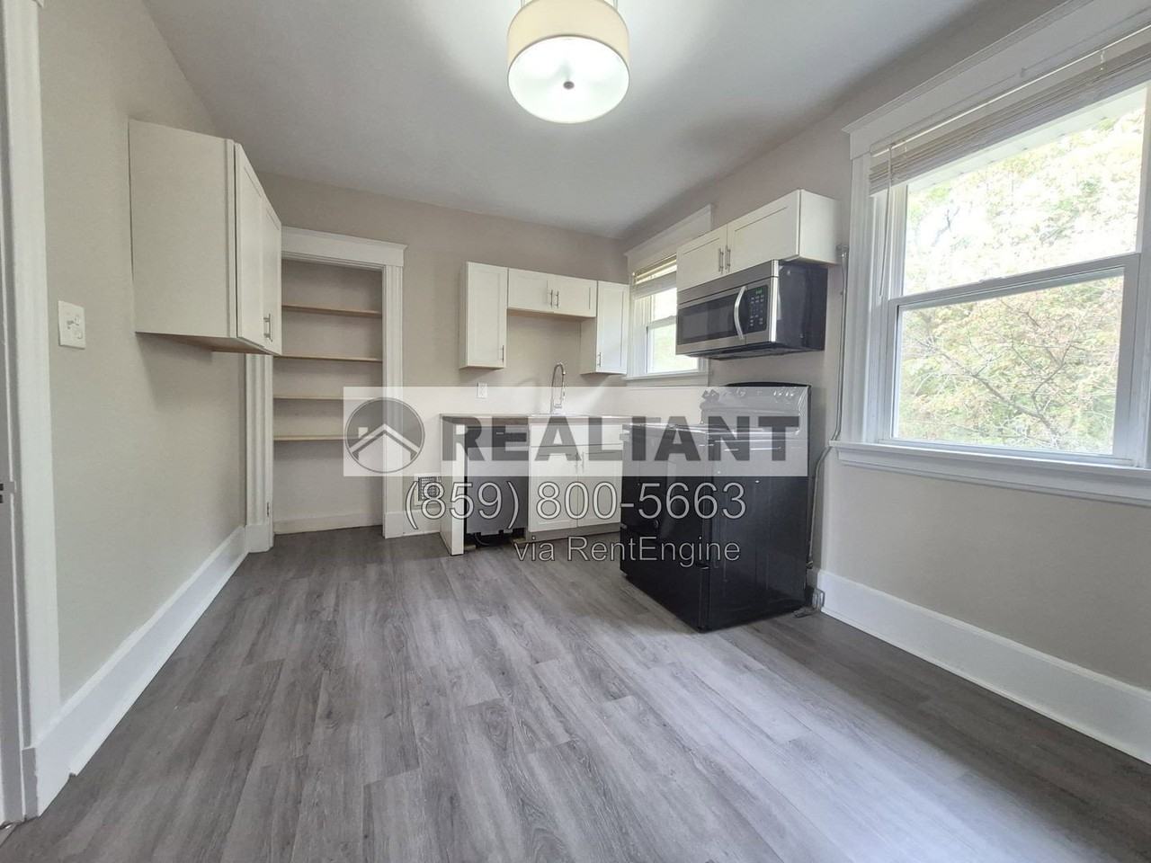 2609 Greenup St - Photo 4 of 10