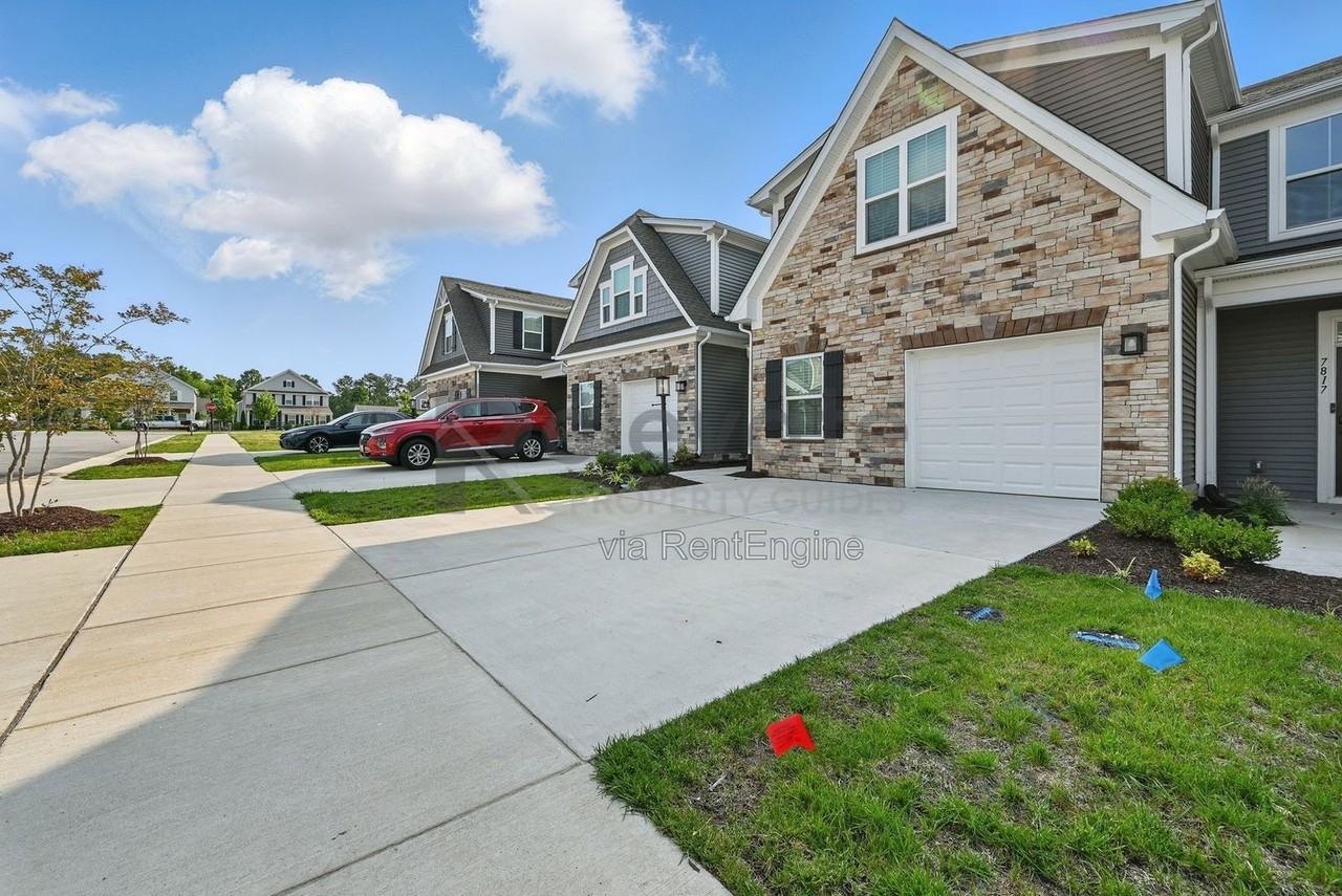 7813 Vermeil St - Photo 3 of 50