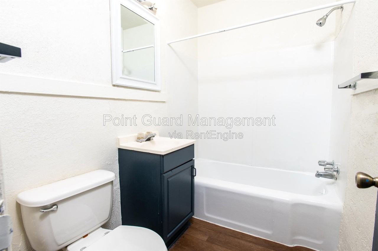 5306 E Lincoln St #5306L - Photo 6 of 19