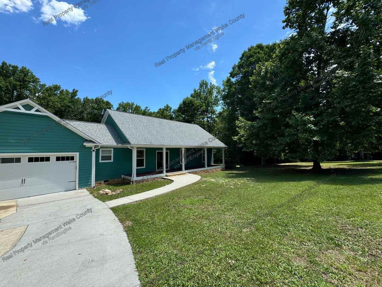 7909 Lake Jenn Dr - Photo 2 of 31