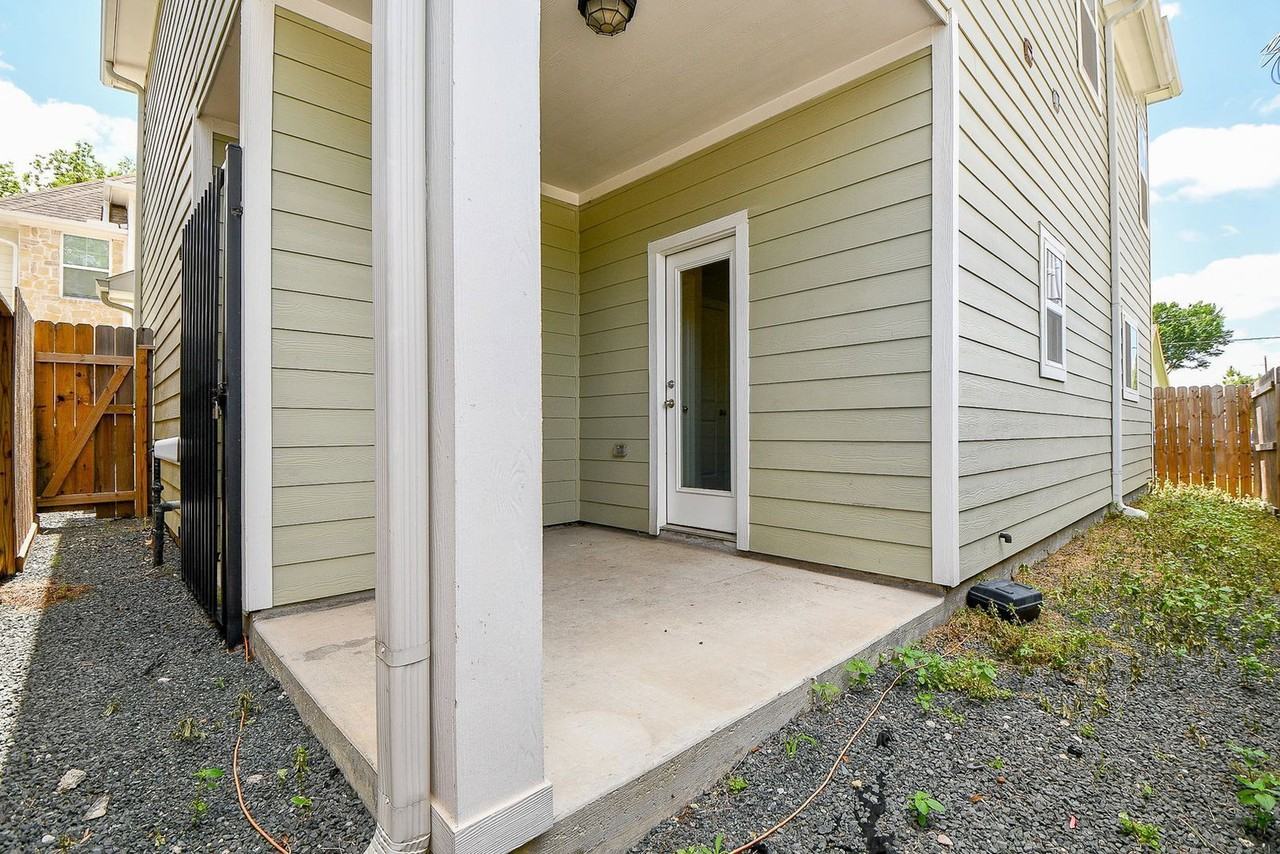 4823 Hardy St - Photo 6 of 29