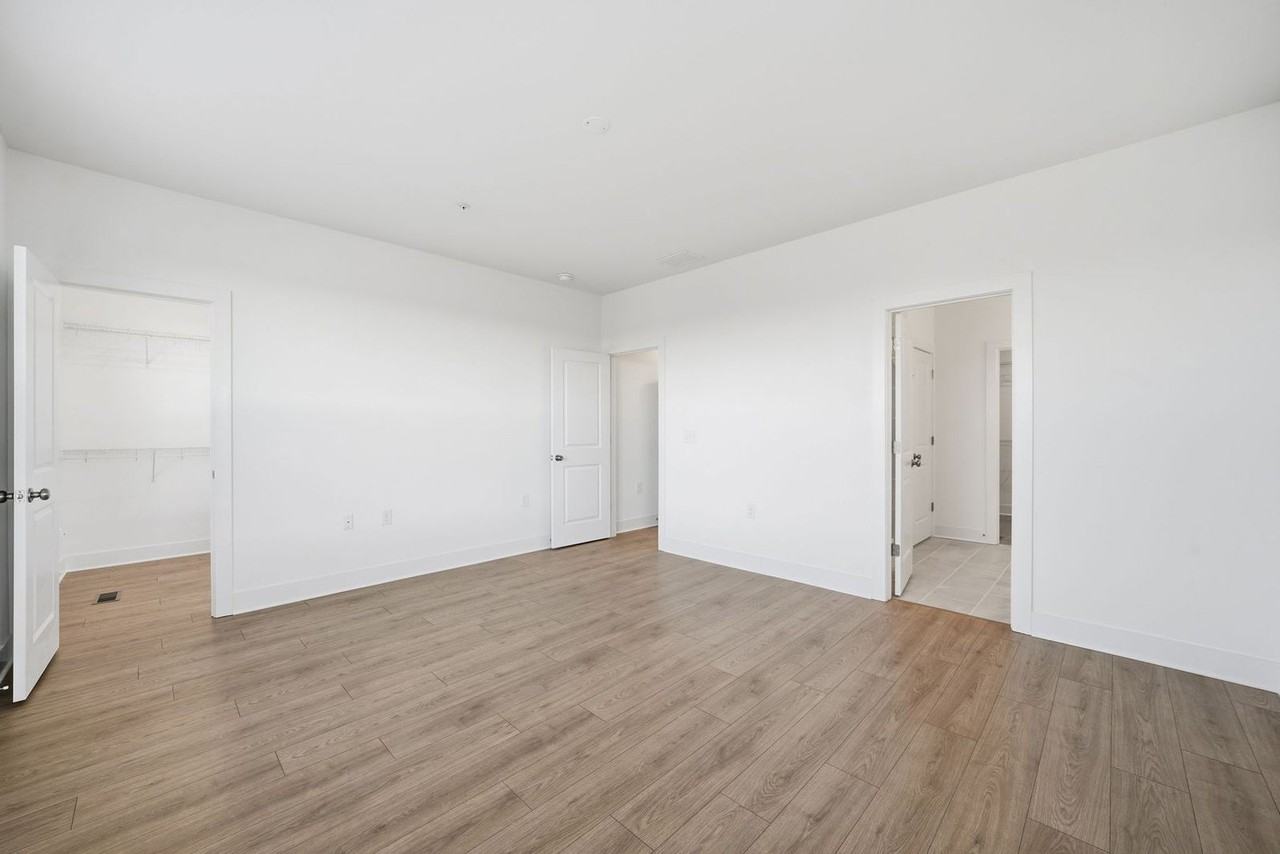 6916 Cosby Village Ter - Photo 5 of 26