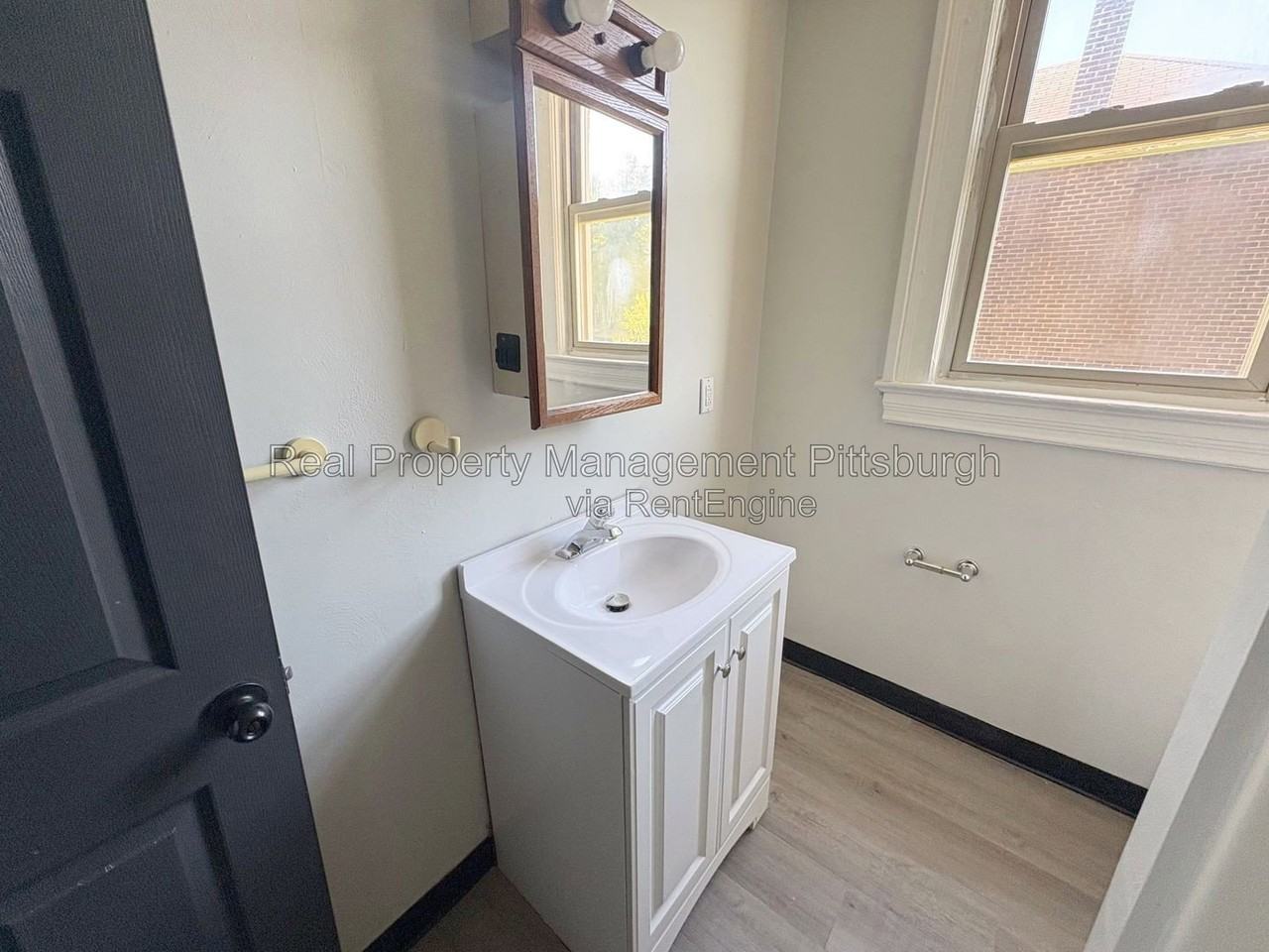 7500 Ellesmere St #3 - Photo 7 of 10