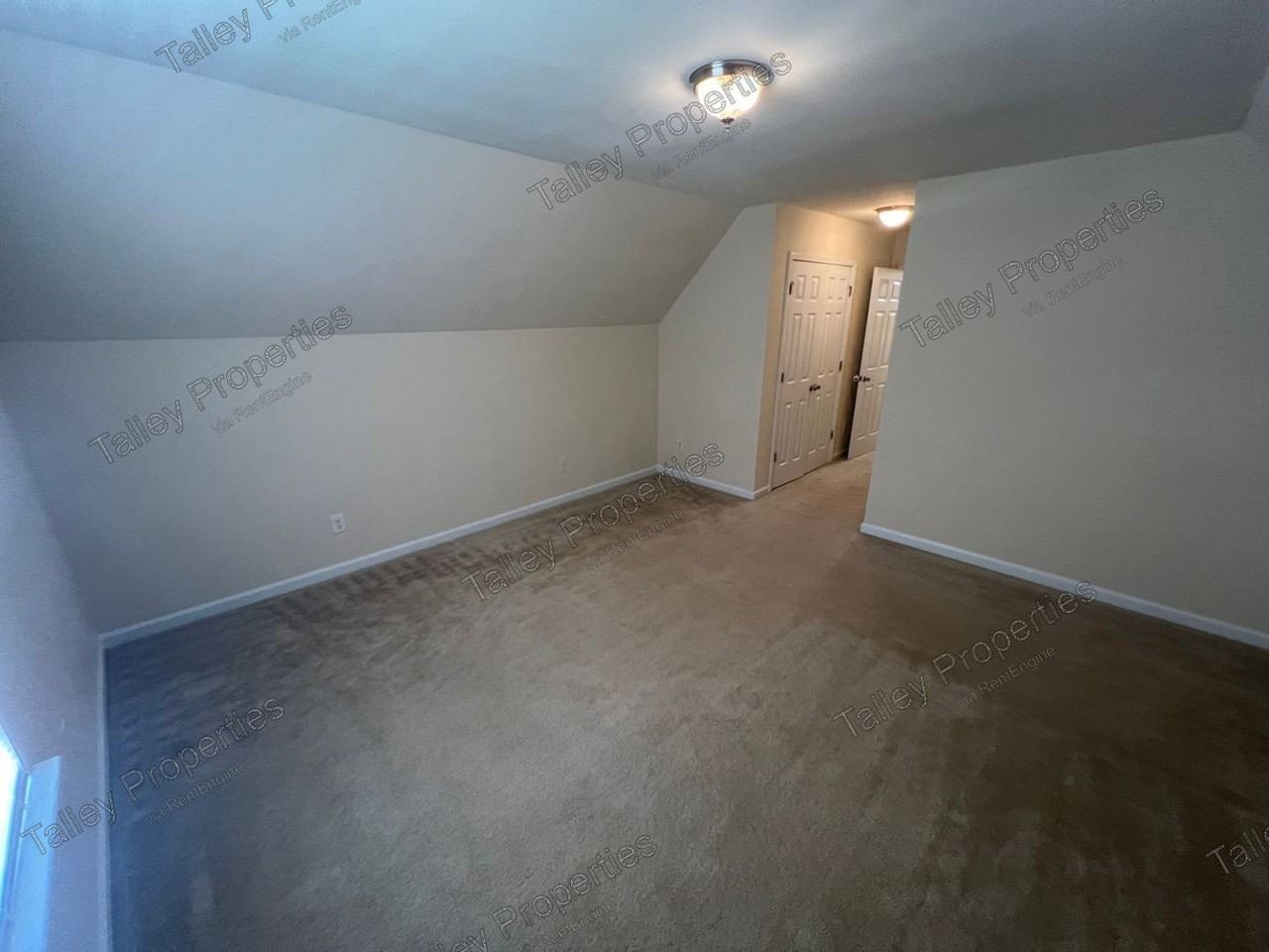 1018 Little Rock Ct - Photo 2 of 16
