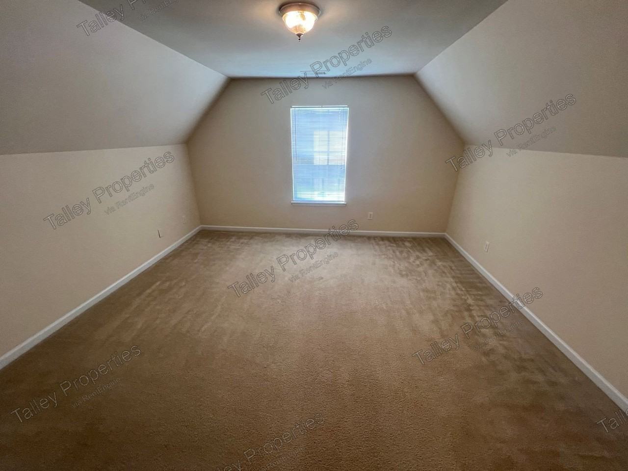 1018 Little Rock Ct - Photo 6 of 16