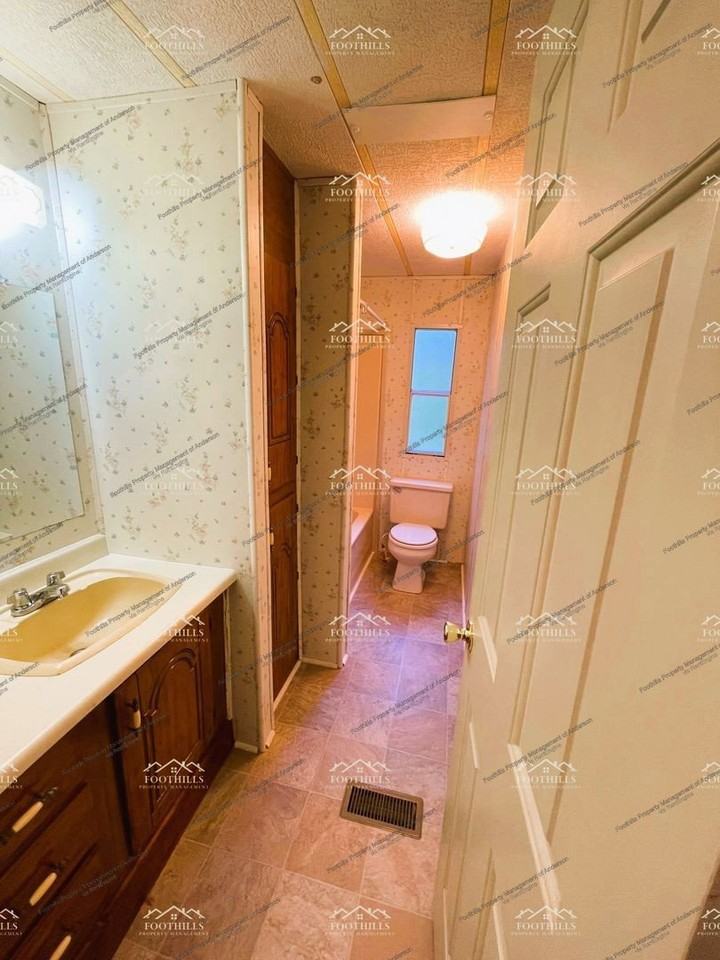204 Mason Dr - Photo 7 of 8