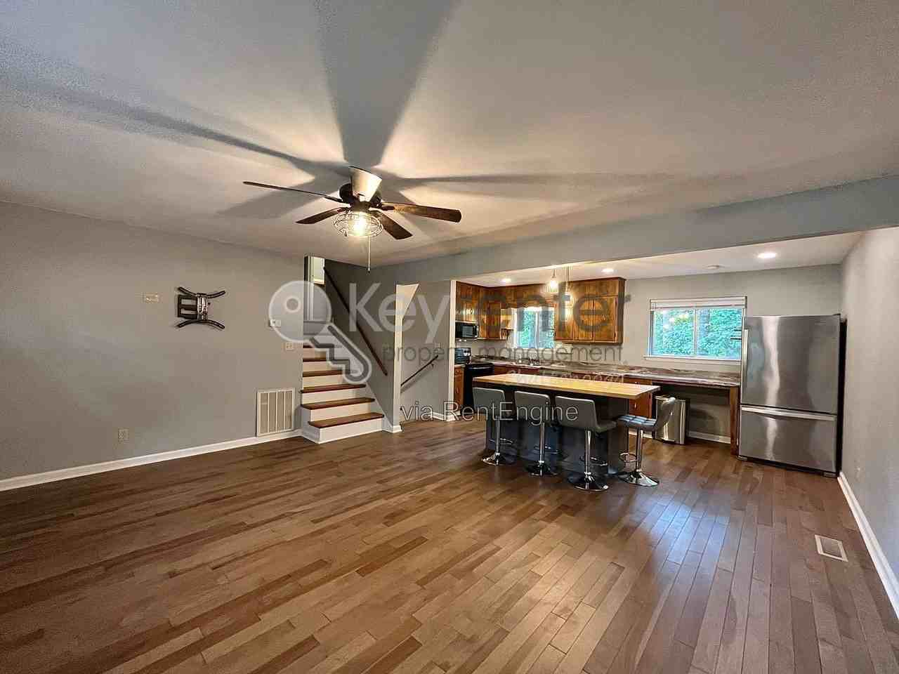 973 Shadow Ln - Photo 3 of 16