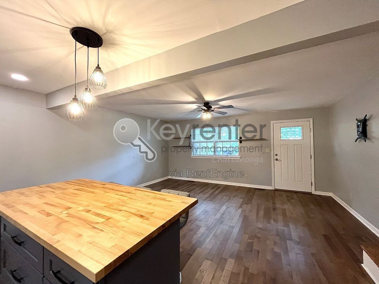 973 Shadow Ln - Photo 4 of 16