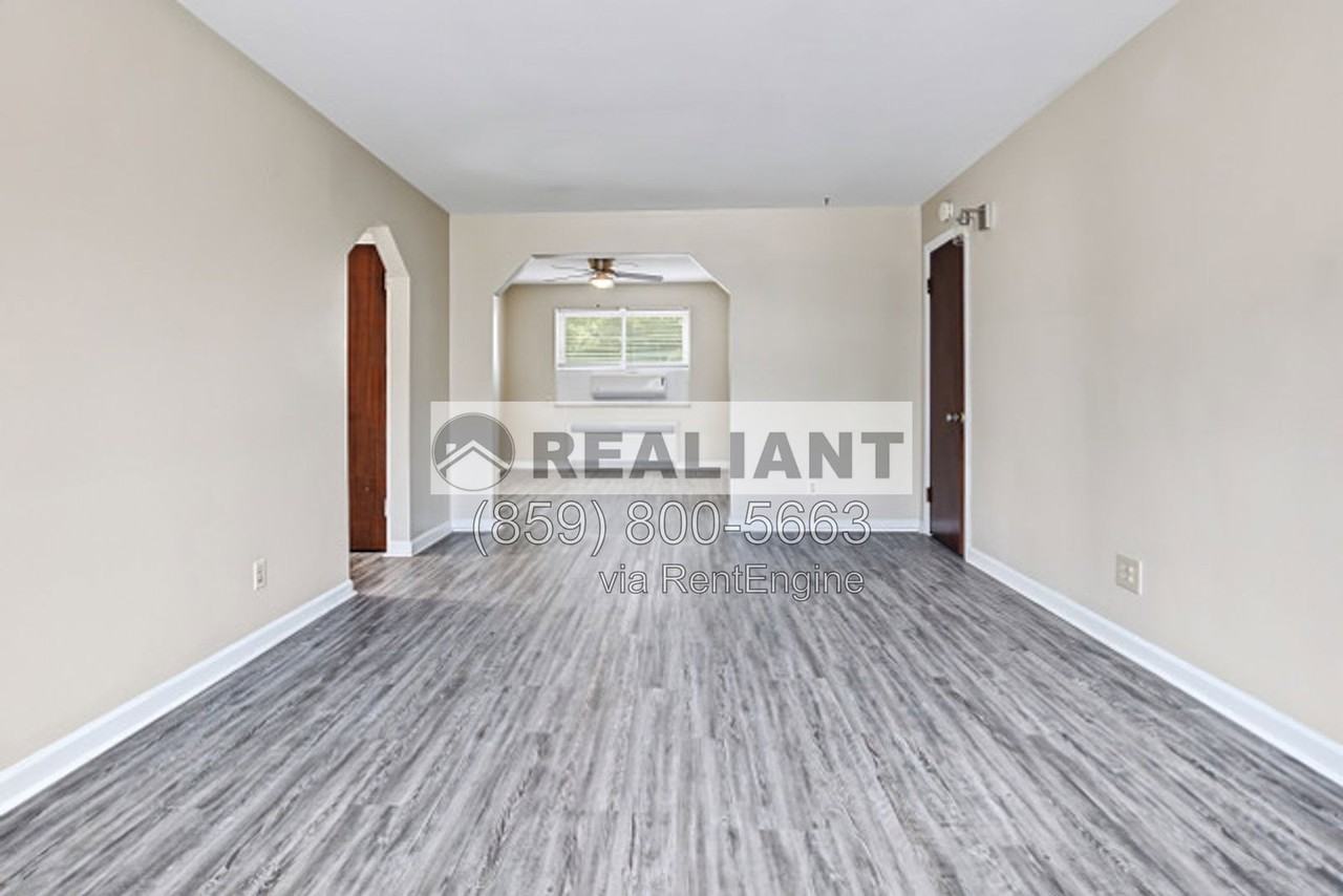 701 S Arlington Rd #3 - Photo 4 of 29