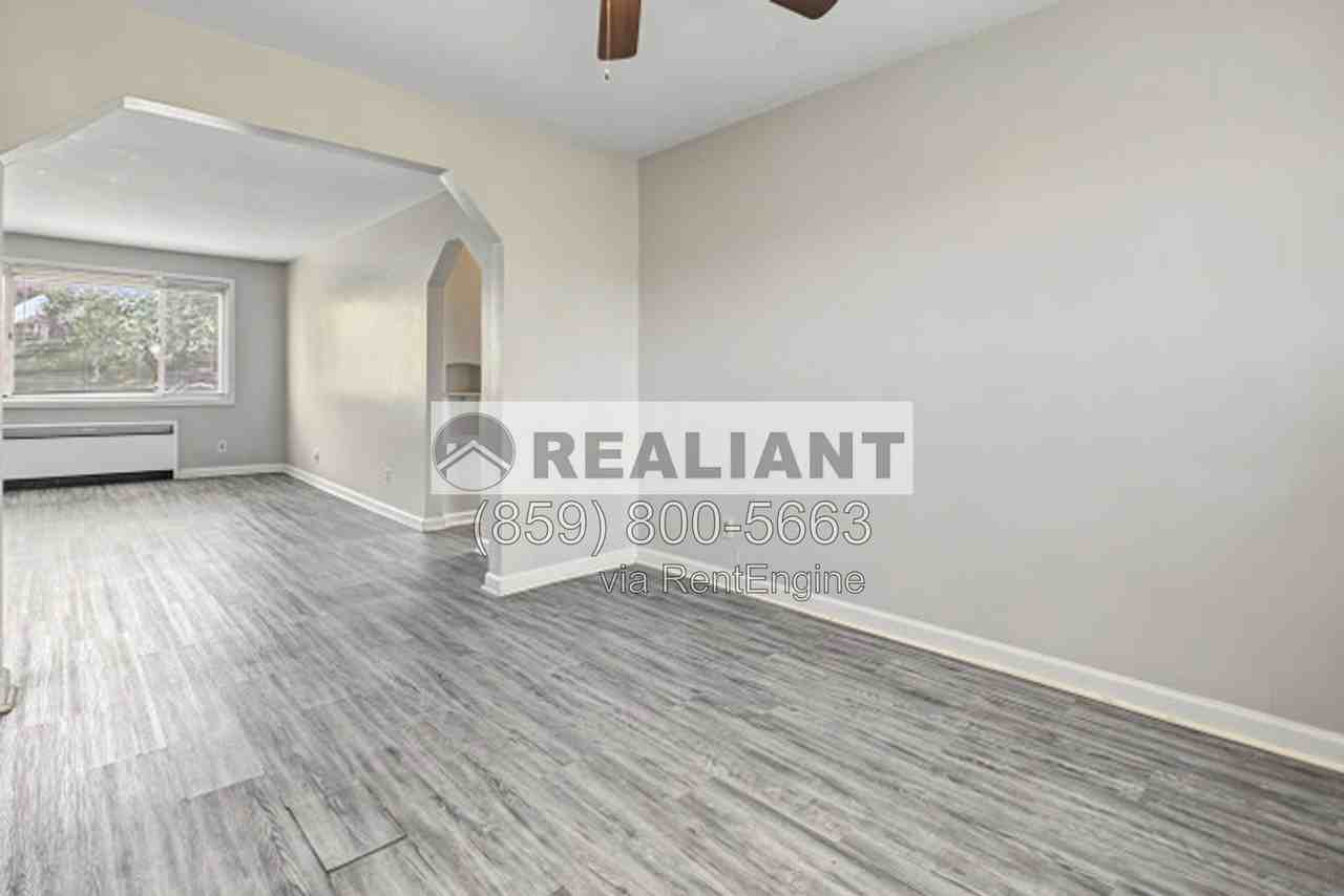 701 S Arlington Rd #3 - Photo 6 of 29