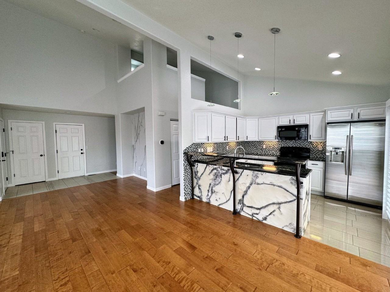 1200 S Kingston Ct - Photo 6 of 33