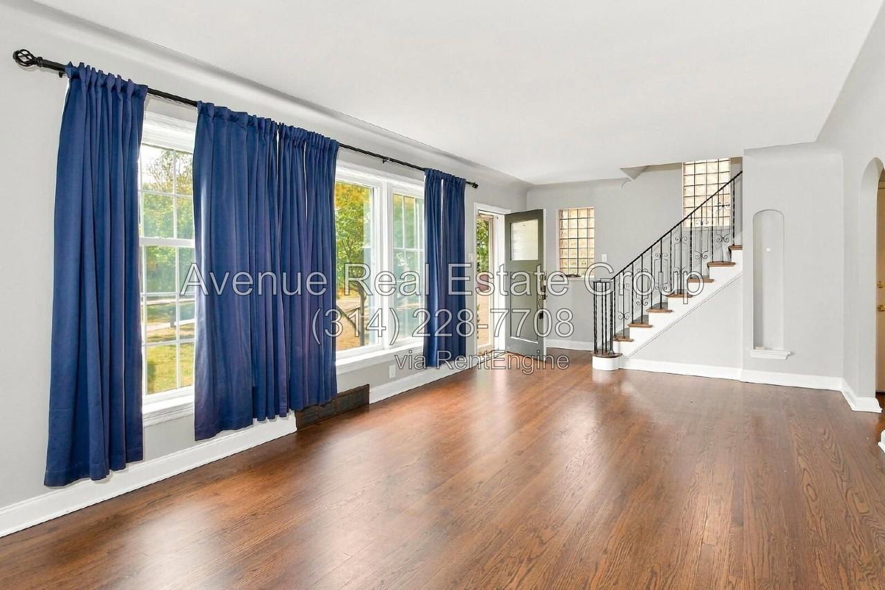 7801 Gannon Ave - Photo 7 of 29