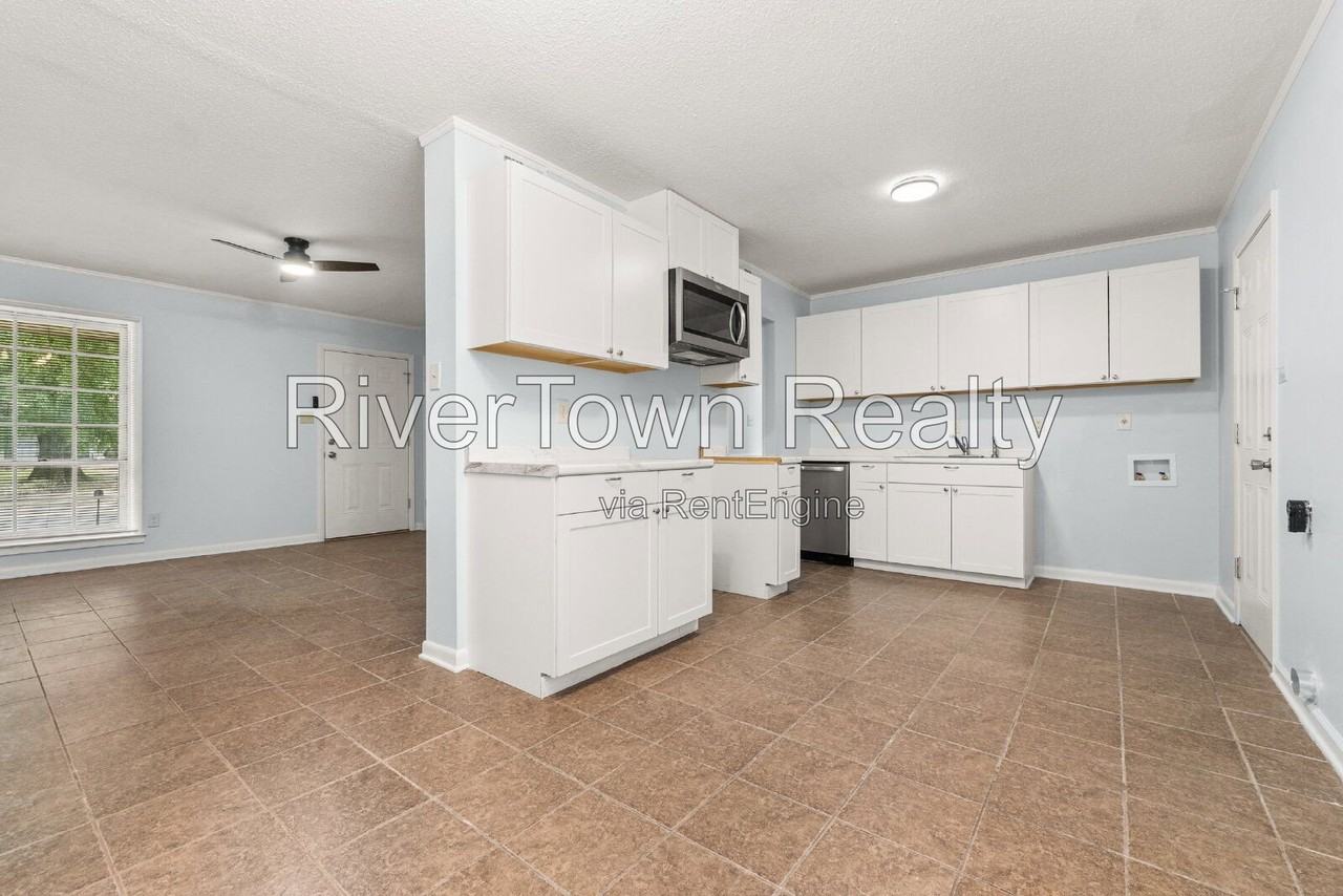 2885 Clearbrook St - Photo 5 of 20