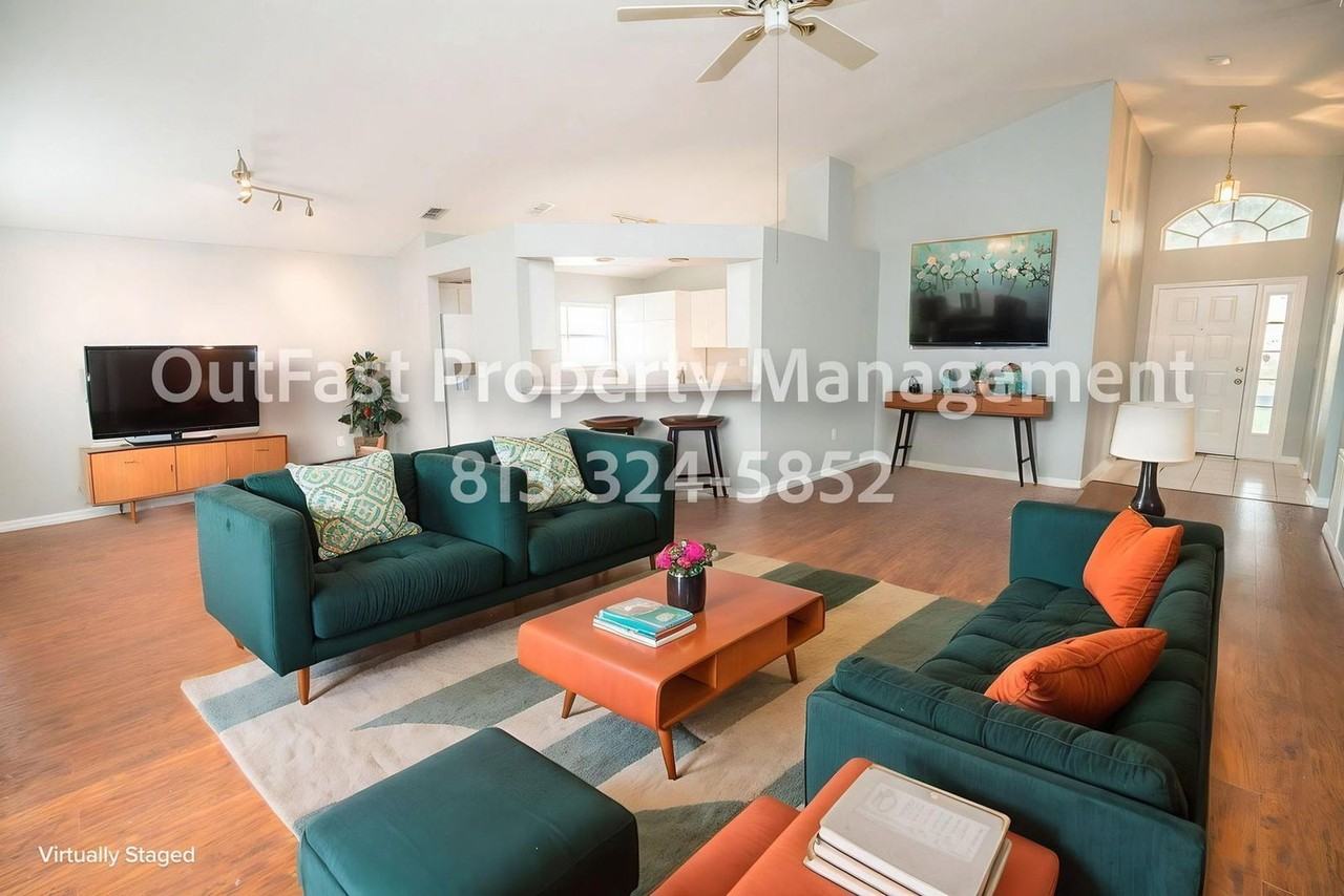 7093 76th St N - Photo 4 of 26