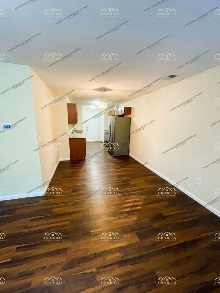 108 Townsley Ct - Photo 3 of 12
