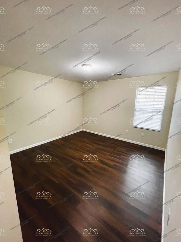 108 Townsley Ct - Photo 7 of 12