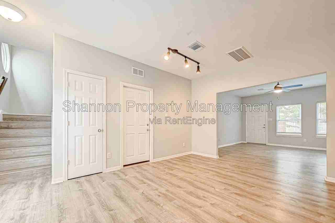 3204 Cline St #D - Photo 7 of 30
