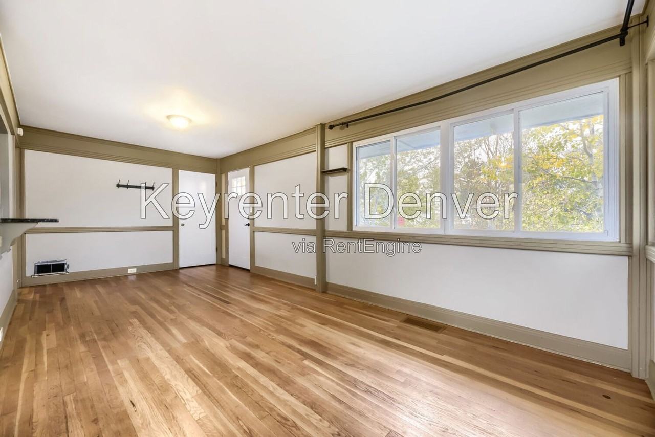 2021 W Gill Pl - Photo 4 of 23