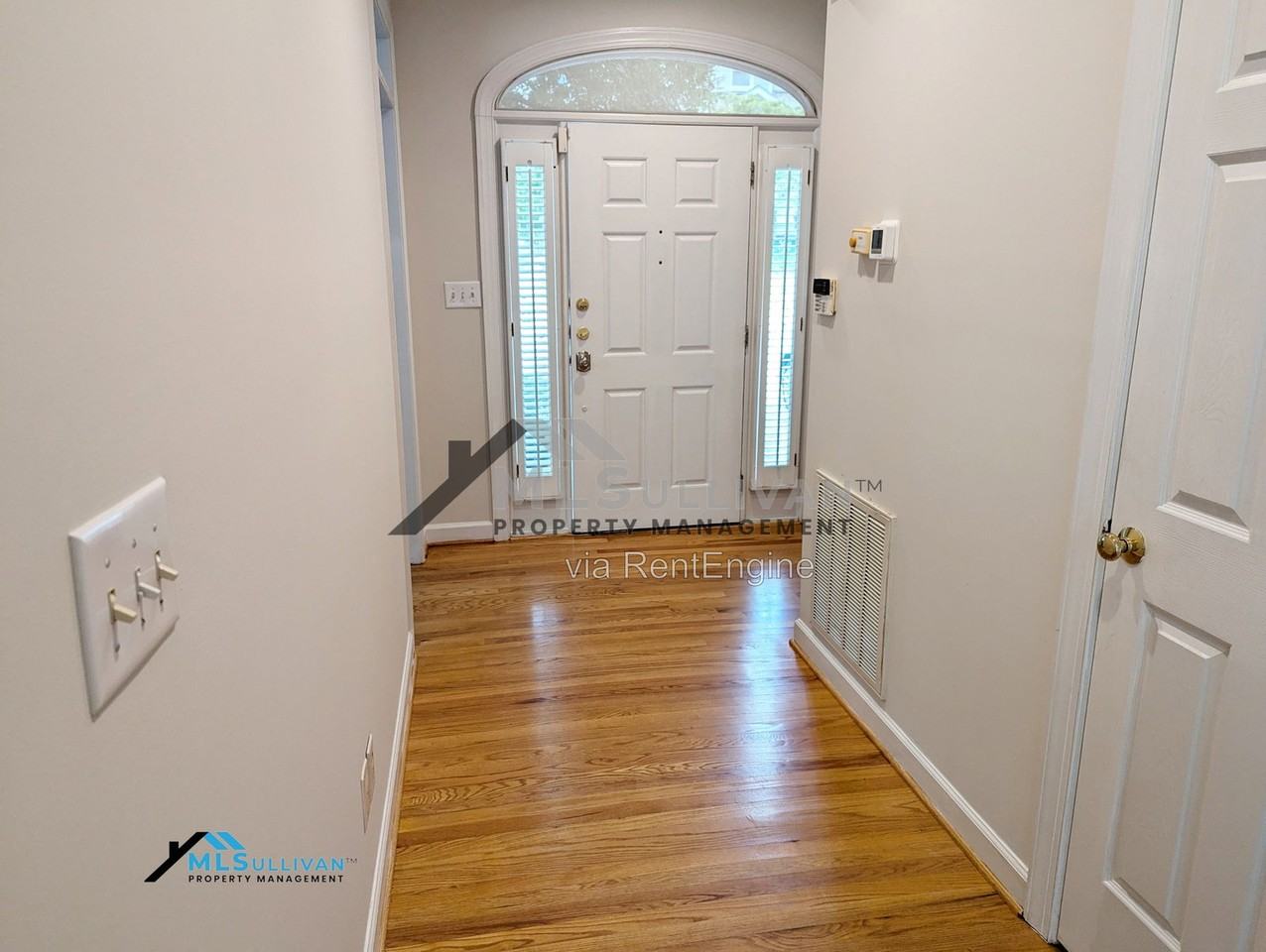100 Columbia Place Dr - Photo 3 of 19