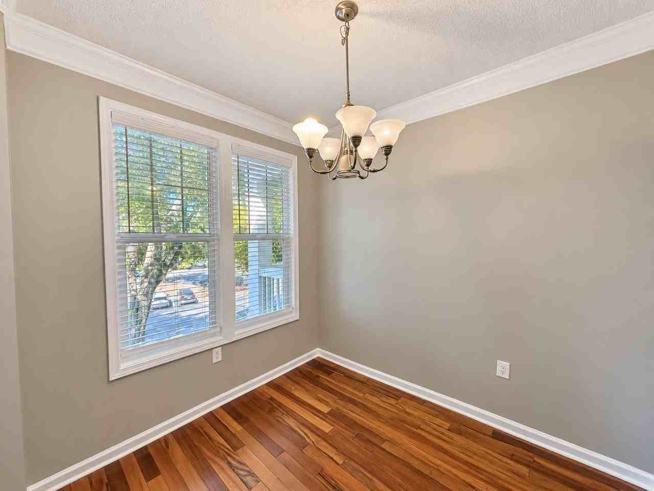 1734 Chatelain Way - Photo 5 of 17