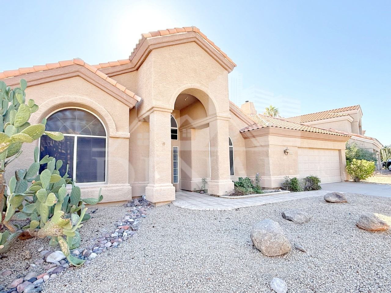 3359 E Mountain Vista Dr - Photo 2 of 30