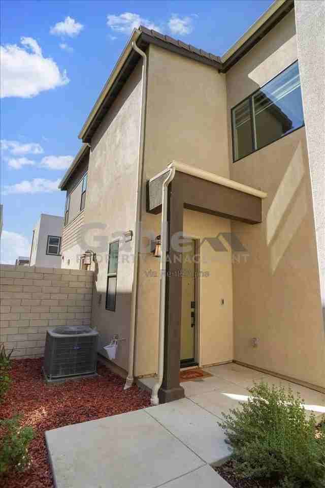 27468 Flycatcher Pl - Photo 2 of 26