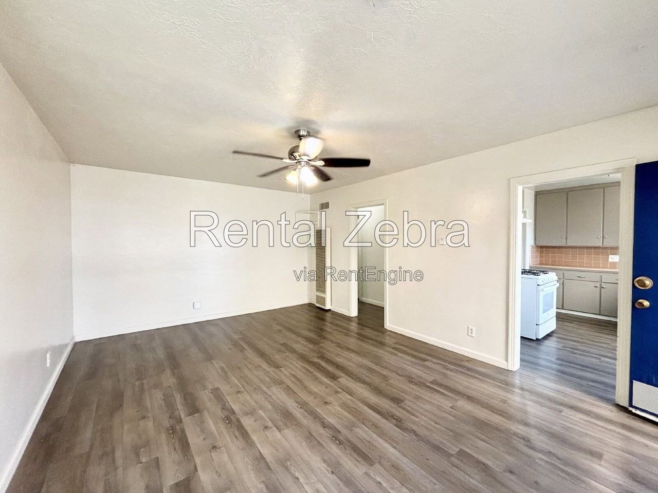 1246 W 19th St - Photo 5 of 15