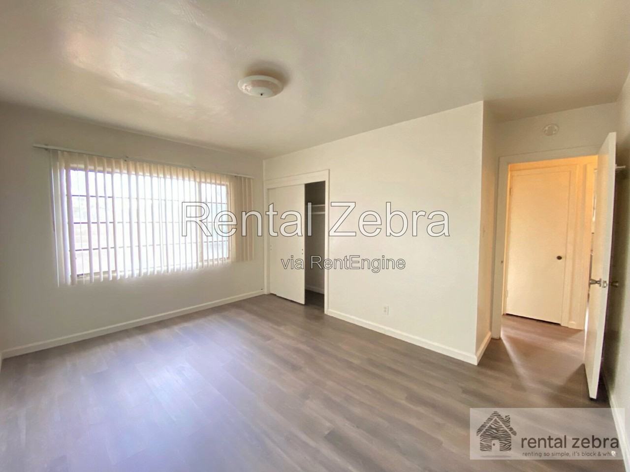 1246 W 19th St - Photo 6 of 15