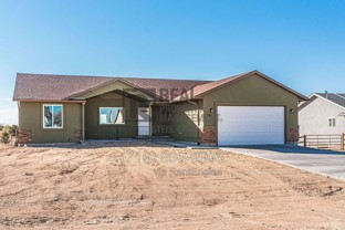 467 S Laporte Dr - Photo 1 of 1