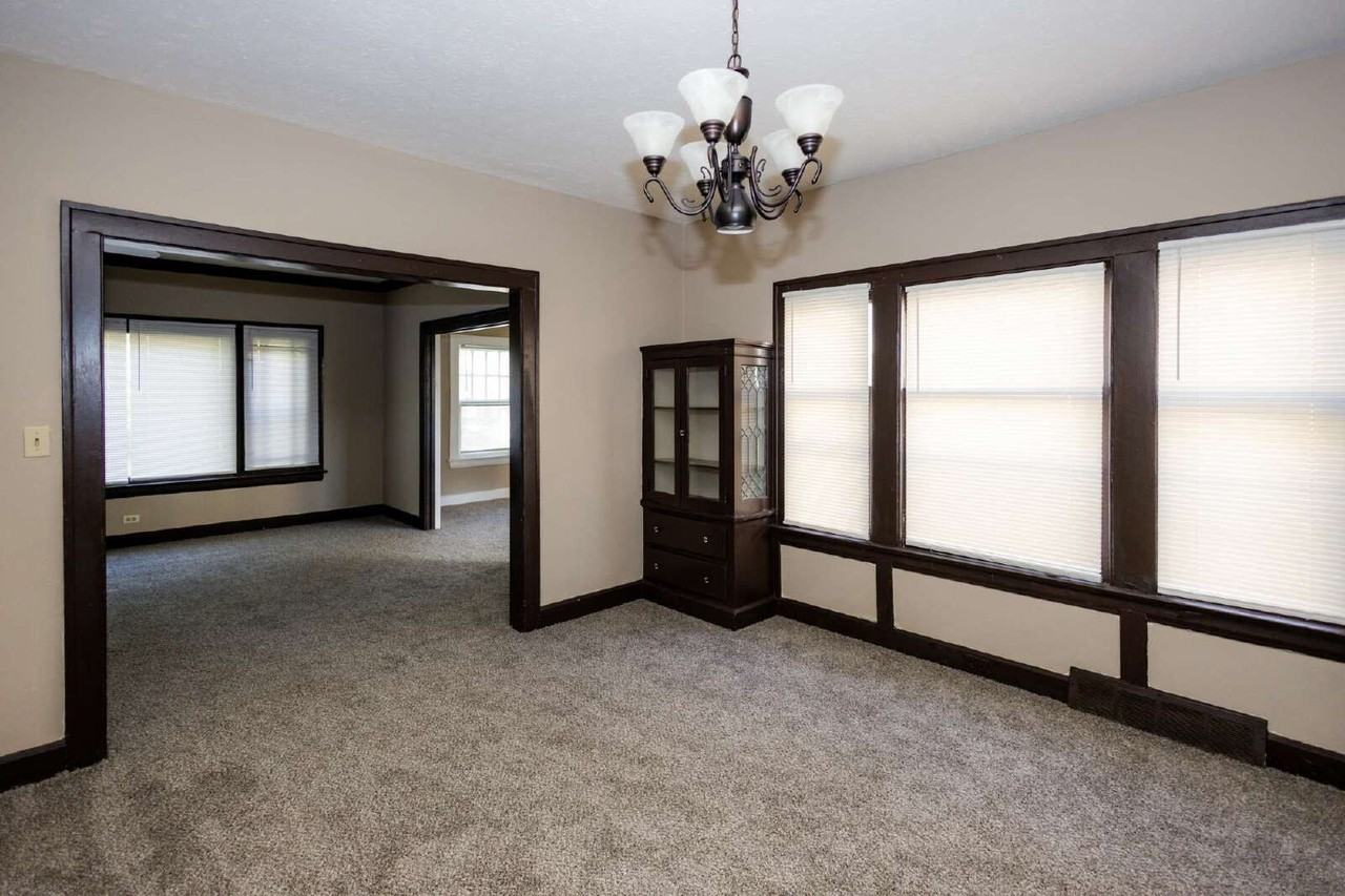 1643 Hillcrest Rd #1 - Photo 2 of 17