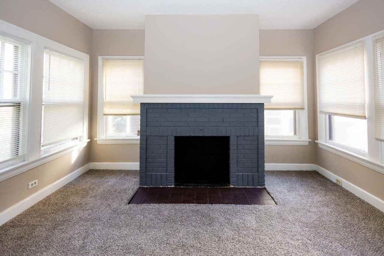 1643 Hillcrest Rd #1 - Photo 5 of 17