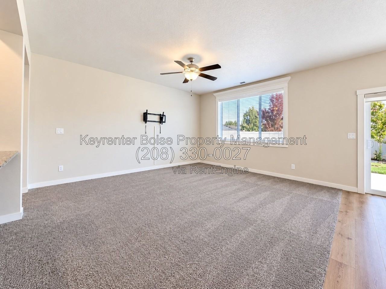 3132 N Chianti Ave - Photo 5 of 32