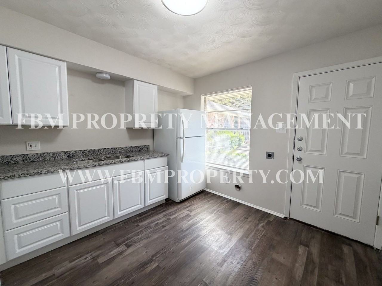 907 N Preston St #4 - Photo 7 of 14