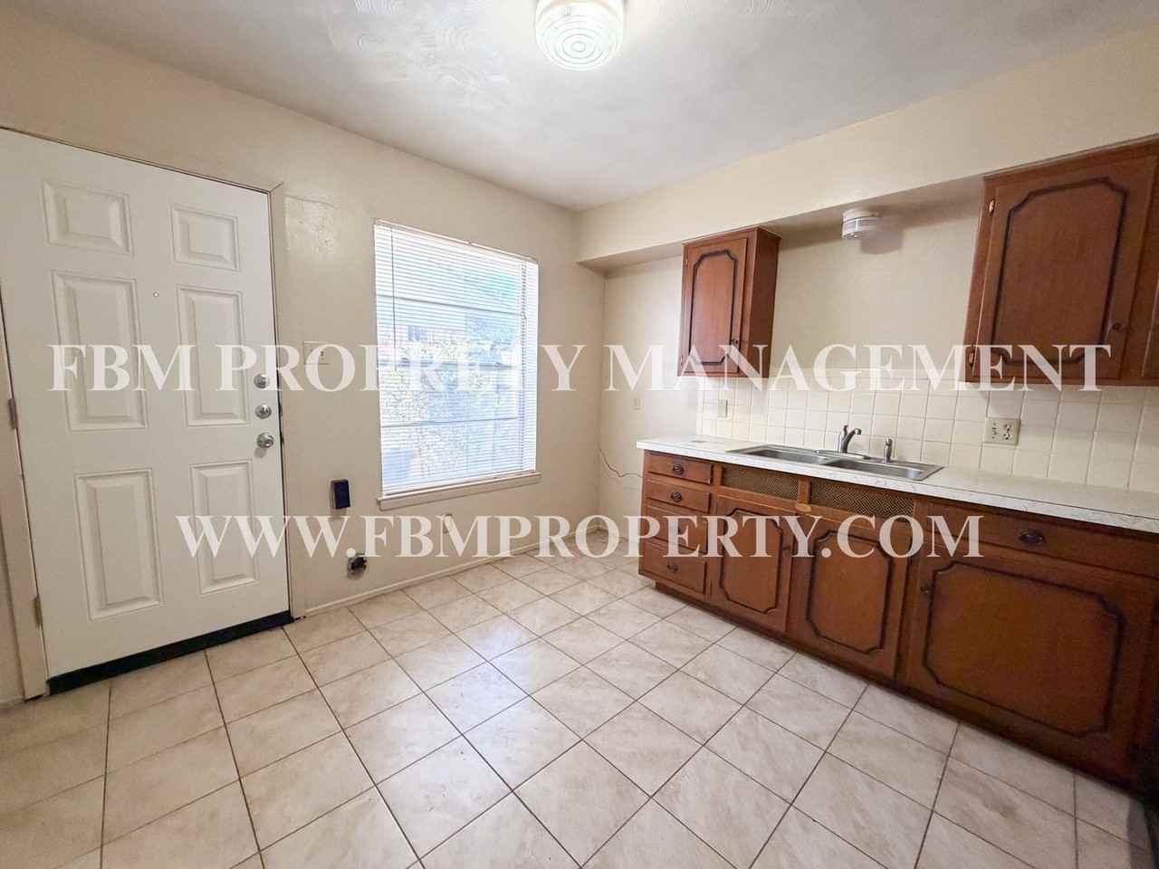 501 W Gilmer St #5 - Photo 6 of 14