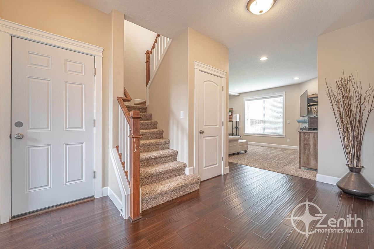 3888 N 1st Way - Photo 5 of 35