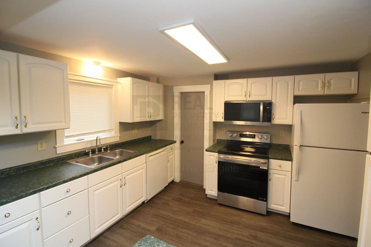 92 Washington St - Photo 2 of 22
