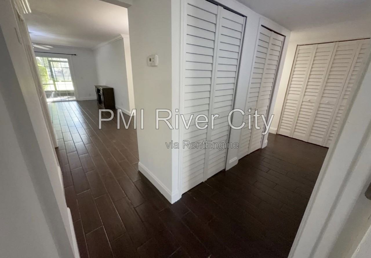 4326 Plaza Gate Ln S #101 - Photo 6 of 26