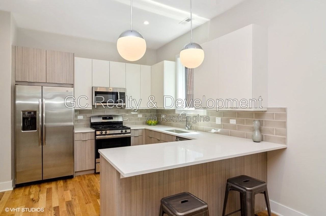 6117 S Greenwood Ave #3 - Photo 5 of 13