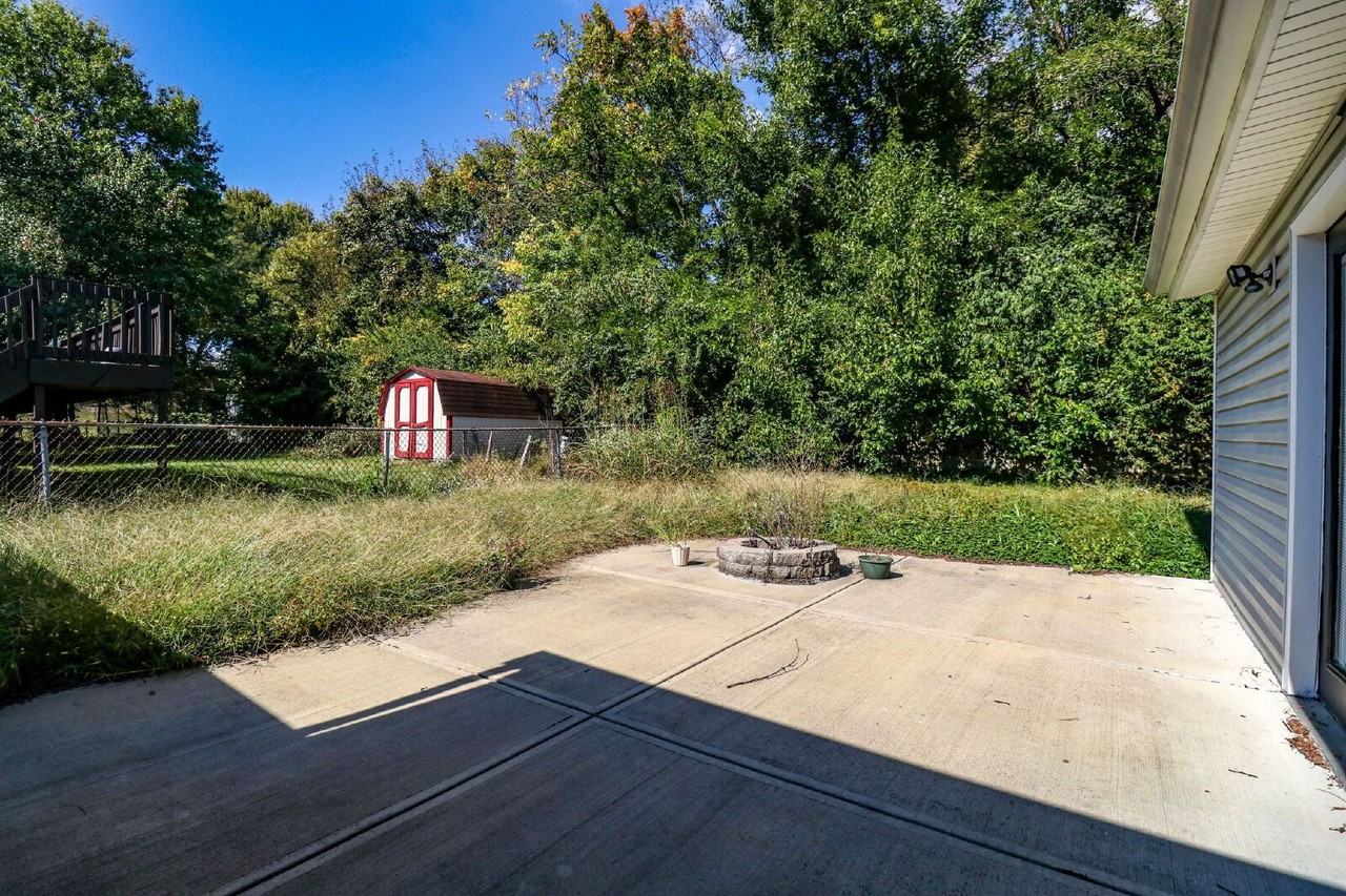 4420 Valence Dr - Photo 6 of 10