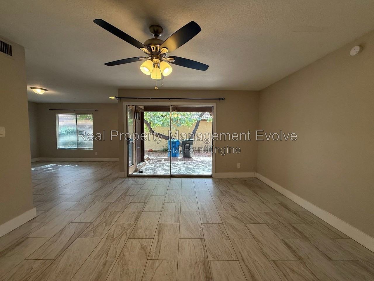 5220 E Tamblo Dr - Photo 7 of 25